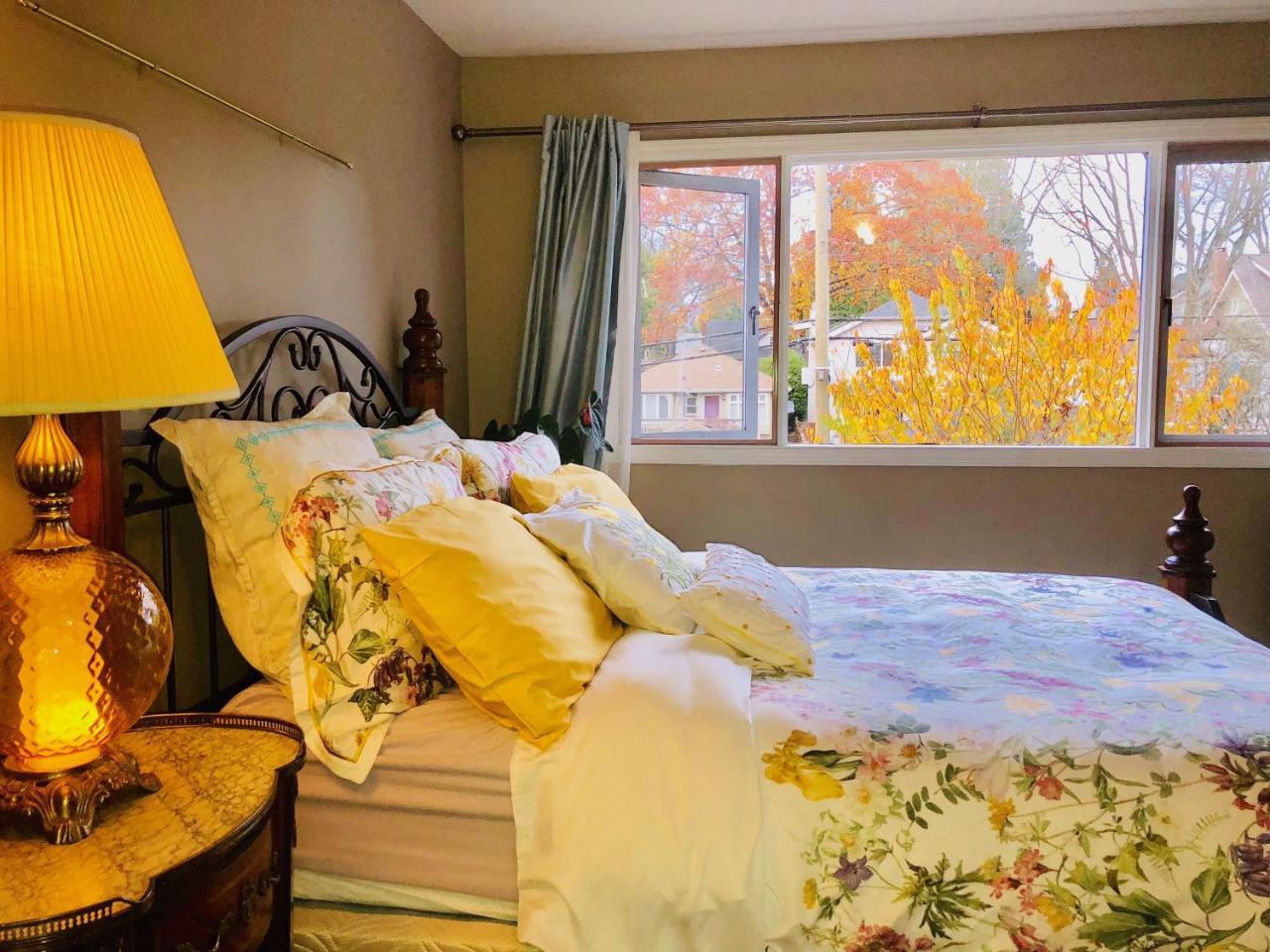 The Sunshine House-Free Parking Bed and Breakfast Vancouver Exteriör bild